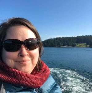 Meet your Posher, Emily